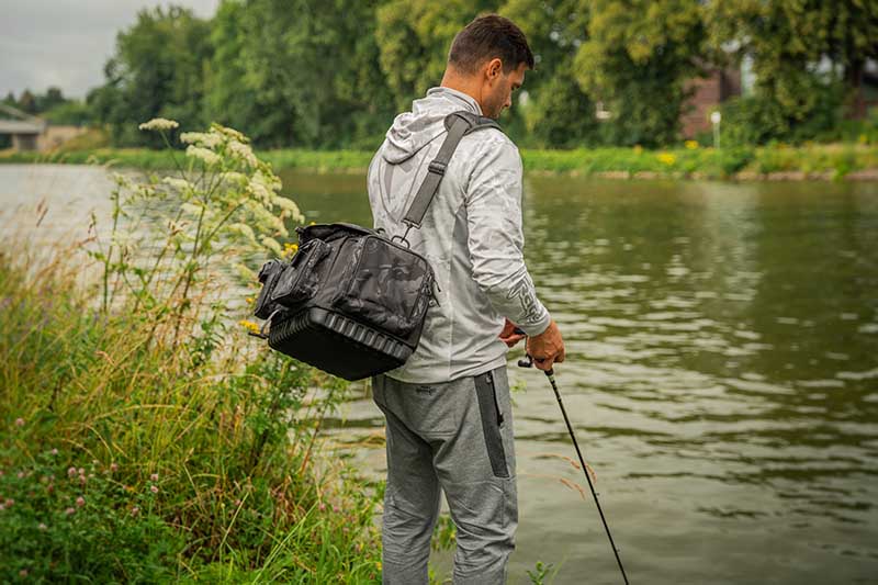 Sac à dos avec étuis {{d5bcf202facb2fb5fd1e5e5e1dba614d91}}} Voyager Camo Large