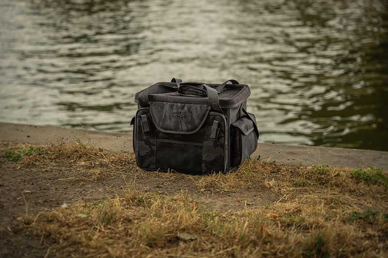 Sac à dos avec boîtes {{8b06666d40715d7a04f861406fdf589841}}} Voyager Moulé Camo XL