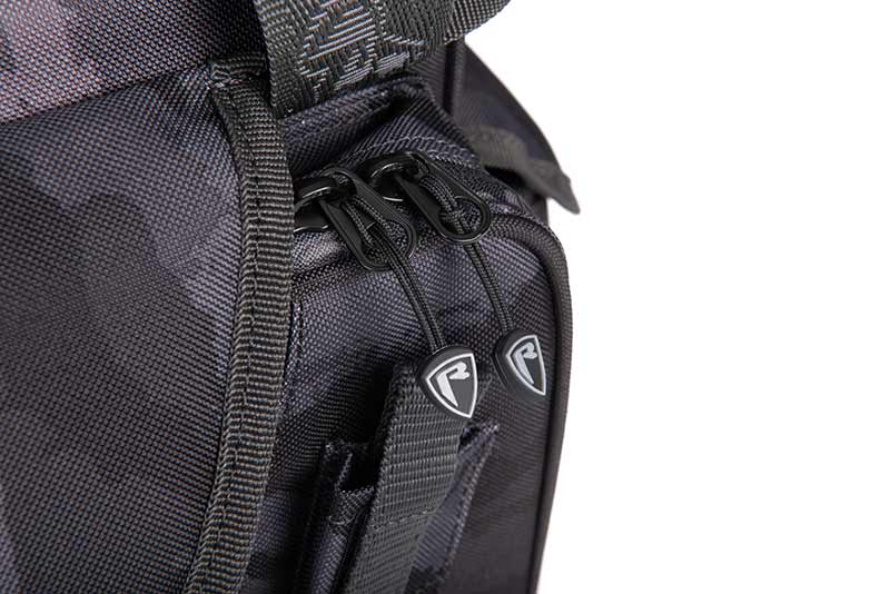 Sac à dos avec boîtes {{8b06666d40715d7a04f861406fdf589841}}} Voyager Moulé Camo XL