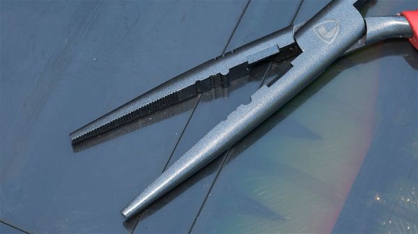 alicates punta larga fox rage