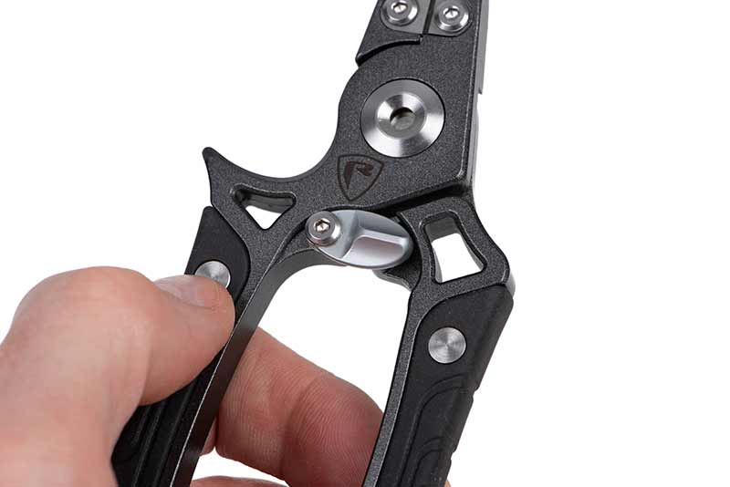Pince et attelage Fox Rage