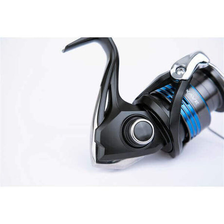 Carrete Shimano Nexave FI 2500 HG 8