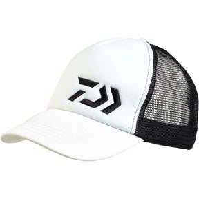 Gorra Daiwa Matelasse Negra Blanca