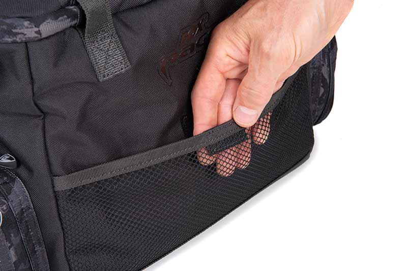 Sac à dos avec boîtes Fox Rage} Voyager Camo Medium