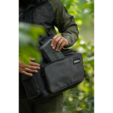 Macuto Zebco Trophy System Medium 12.5L - Tienda Bass